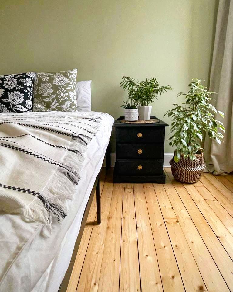 Decorate with earthy pastel shades