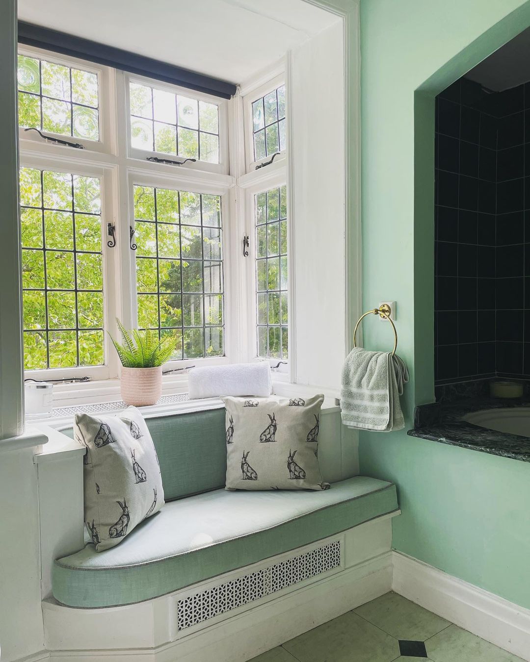 Hone in on elements of the outdoors and wildlife